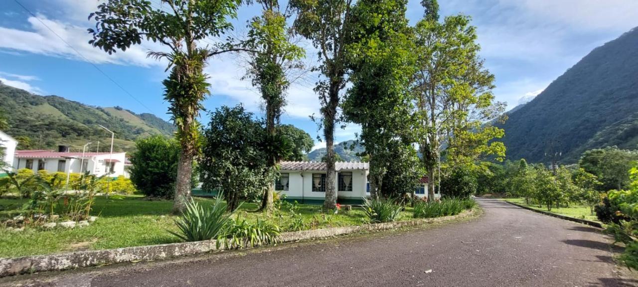 Готель Servituristicos La Esmeralda Santa Maria Екстер'єр фото